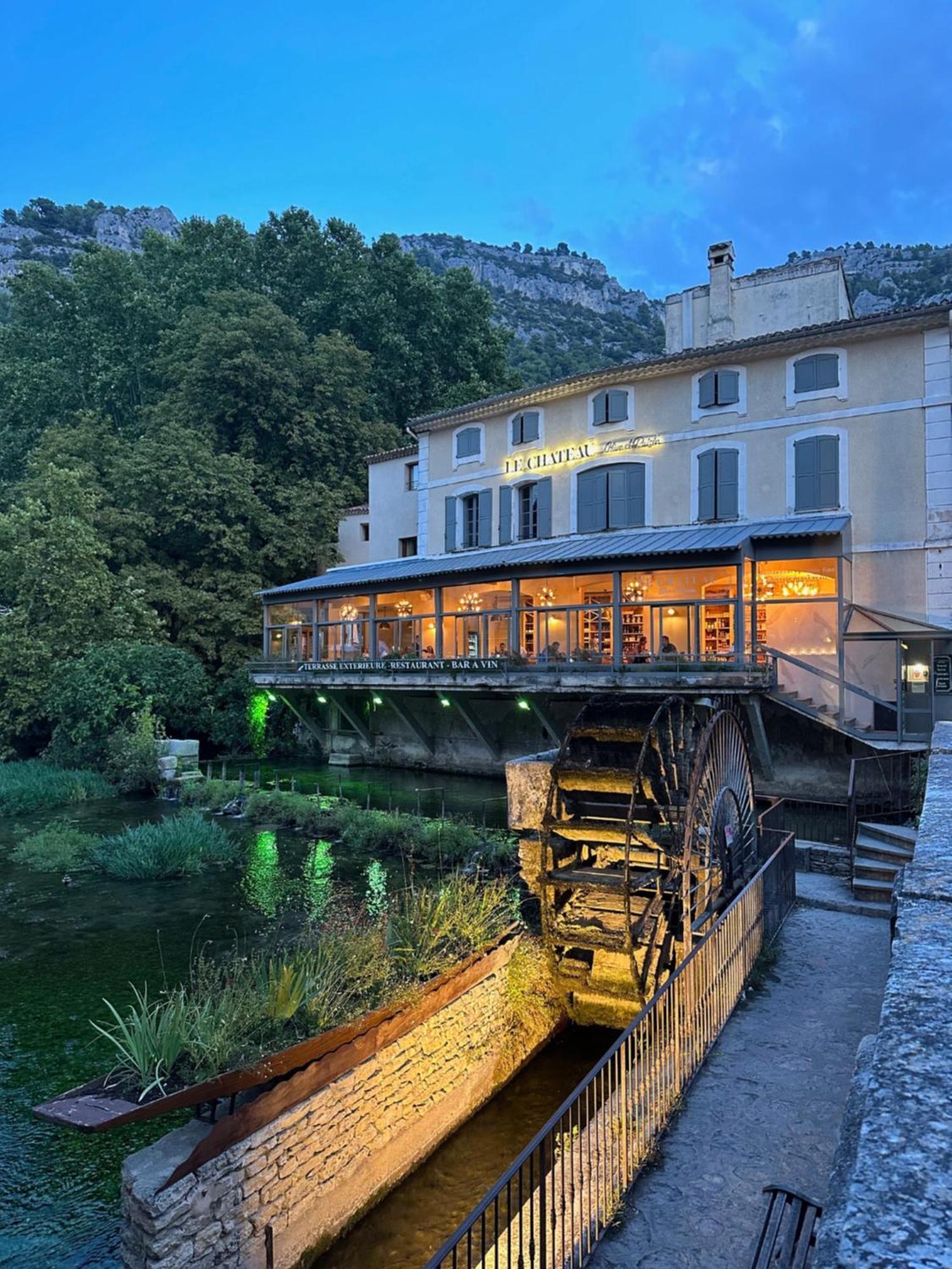 Le Chateau Olive Et Raisin Fontaine-de-Vaucluse Exterior foto